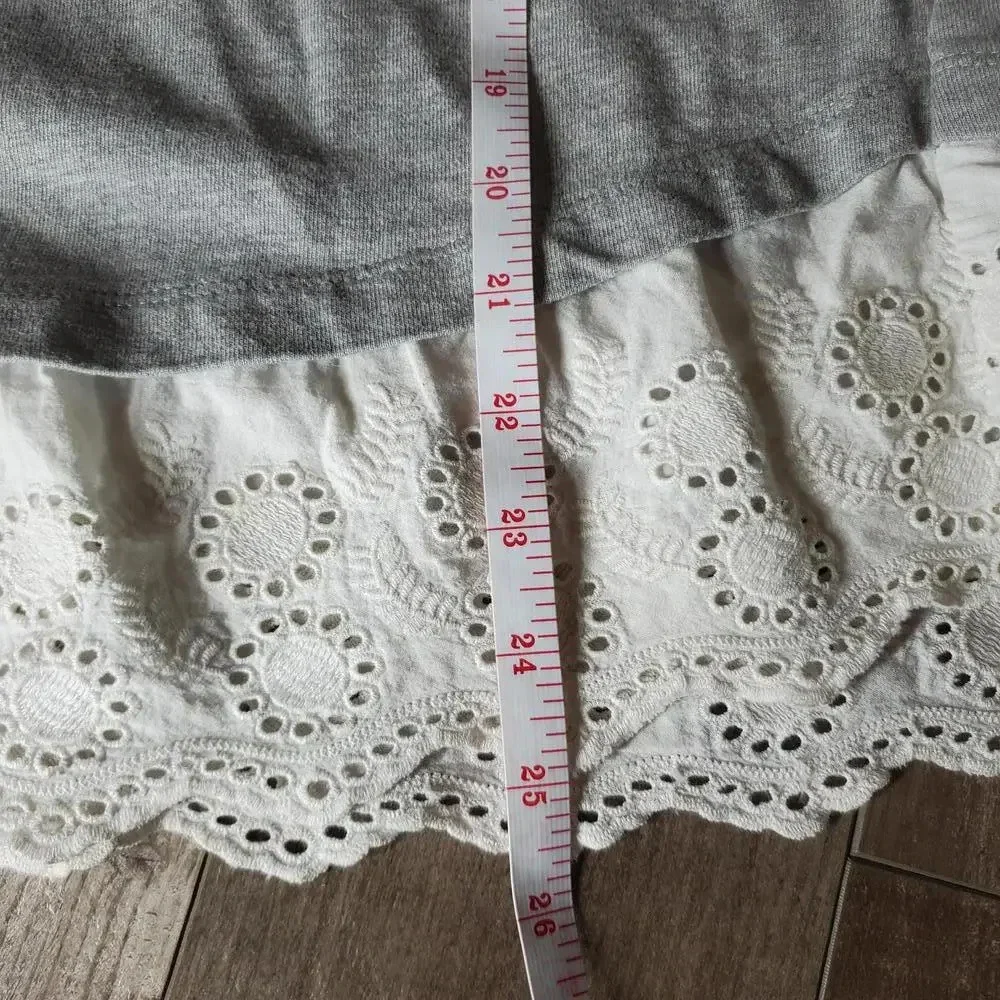 J. by J.CREW Women's Eyelet Lace Hem Gray and White Long Sleeve Top Size XL